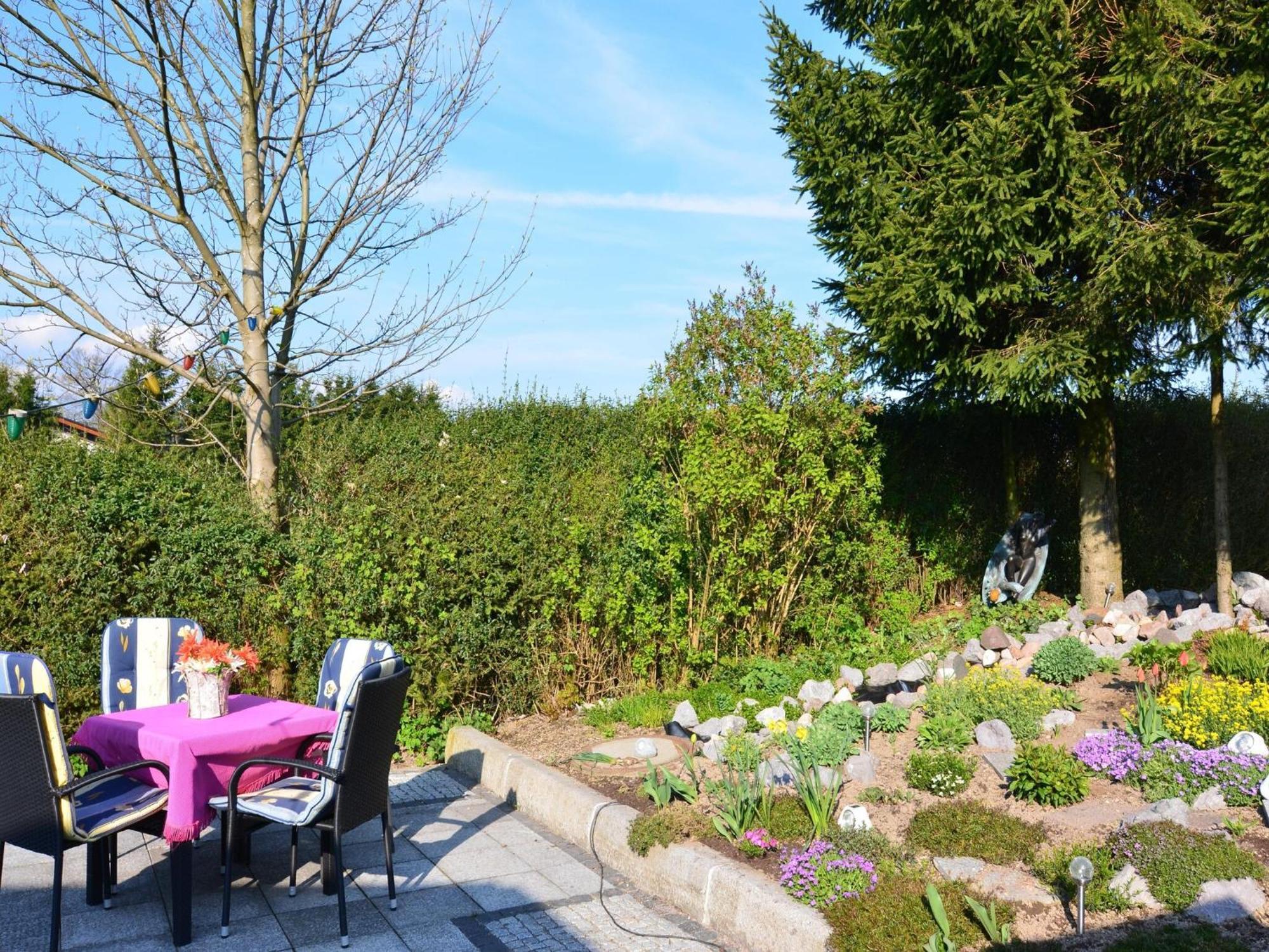 Holiday Home In Neustadt Am Rennsteig With Pond 외부 사진