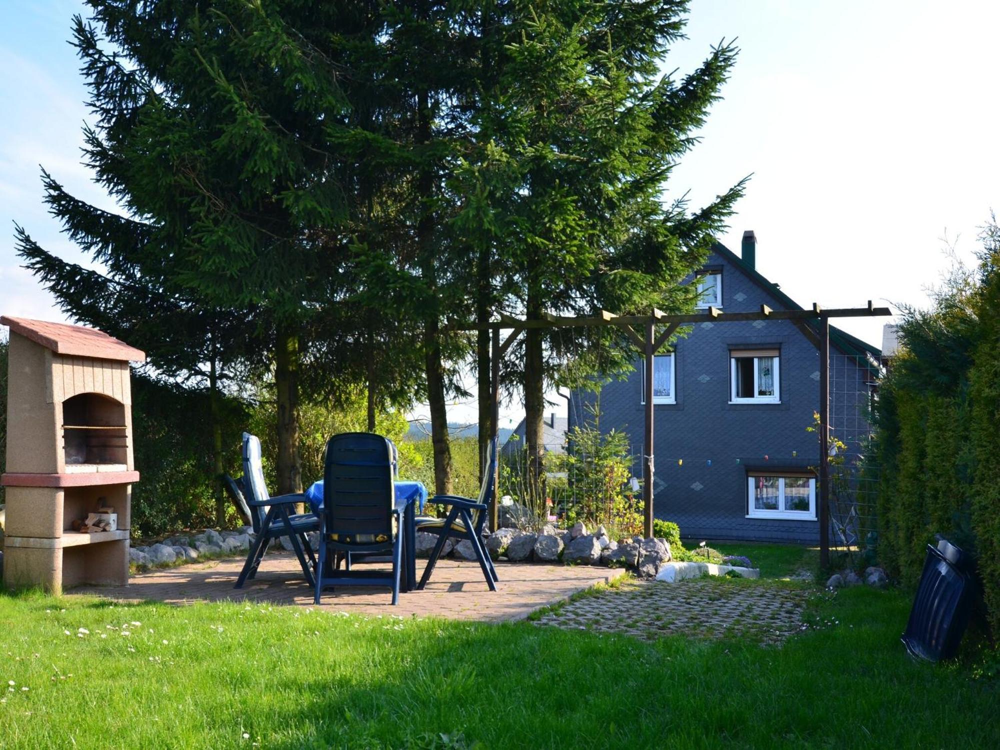 Holiday Home In Neustadt Am Rennsteig With Pond 외부 사진